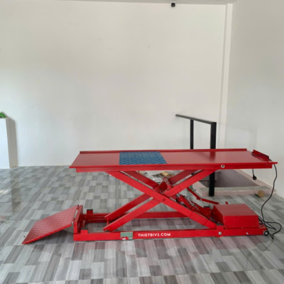 bannangxemaydienvacochotiemsuachua thietbiv2com Bàn Nâng Xe Máy Điện Và Cơ