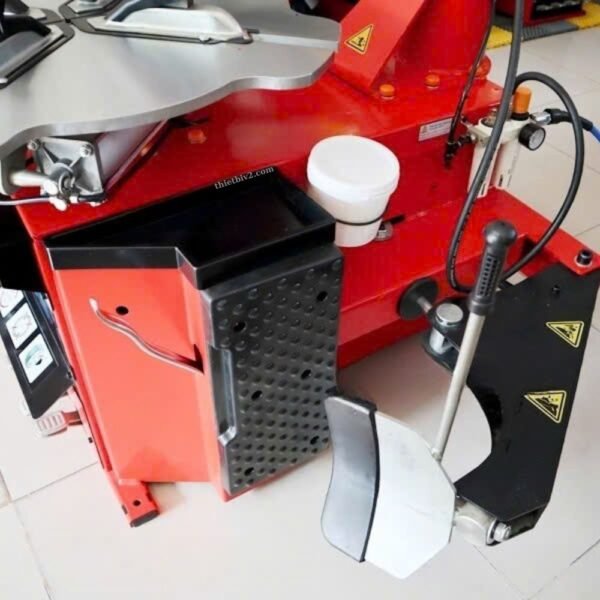 Máy sử dụng khóa cần mỏ vịt bằng hơi tiện lợi nhanh chóng