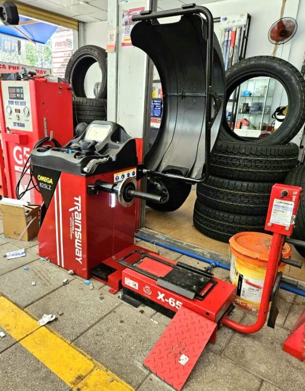 Bảng Giá Máy Cân Mâm Ô Tô – Cập Nhật 2025 3 Bảng Giá Máy Cân Mâm