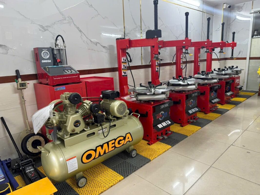 Máy Ra Vào Lốp Giá Rẻ
