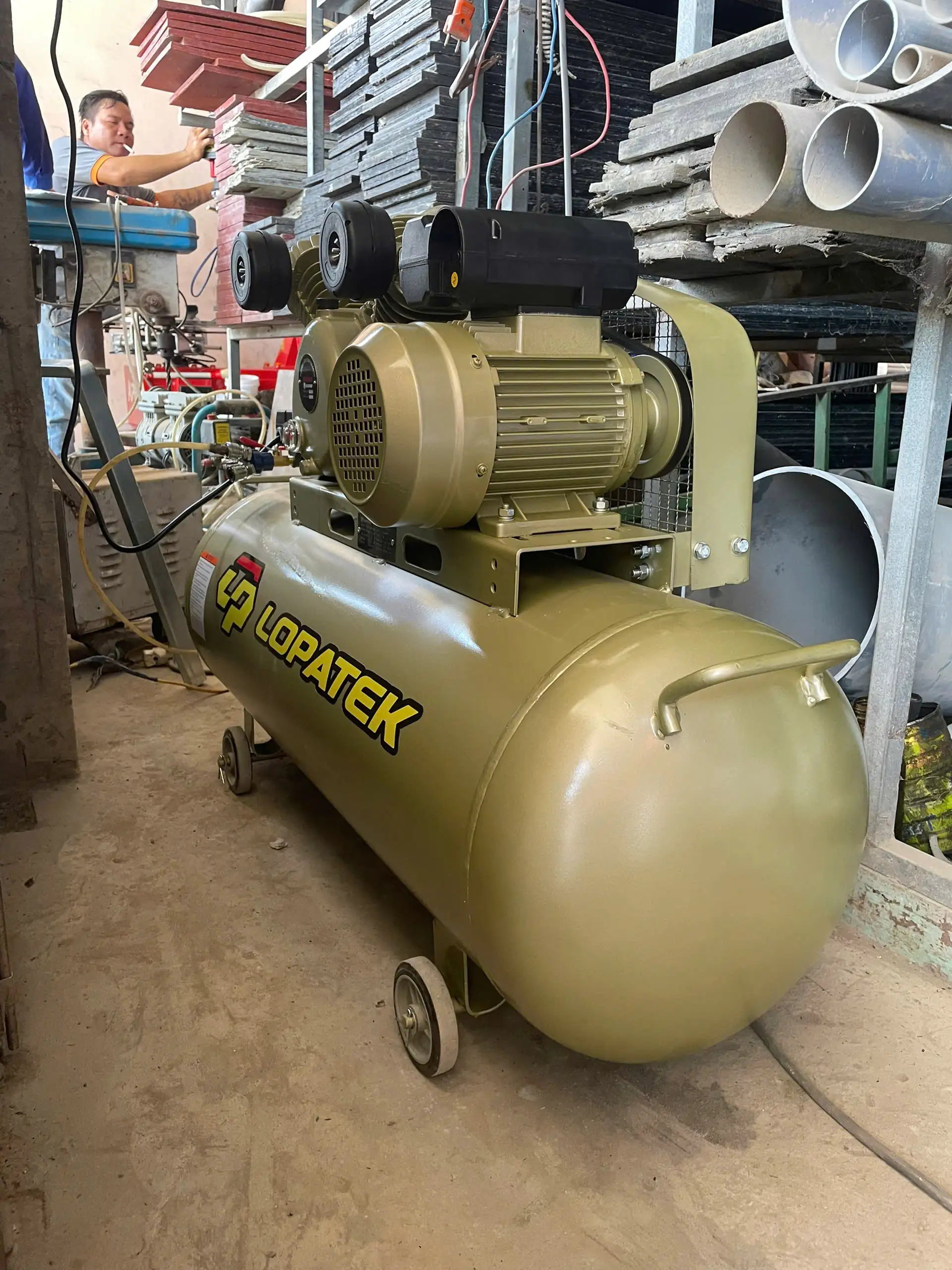 Máy nén khí Lopatek và Alpha AL-800 tại Sóc Trăng