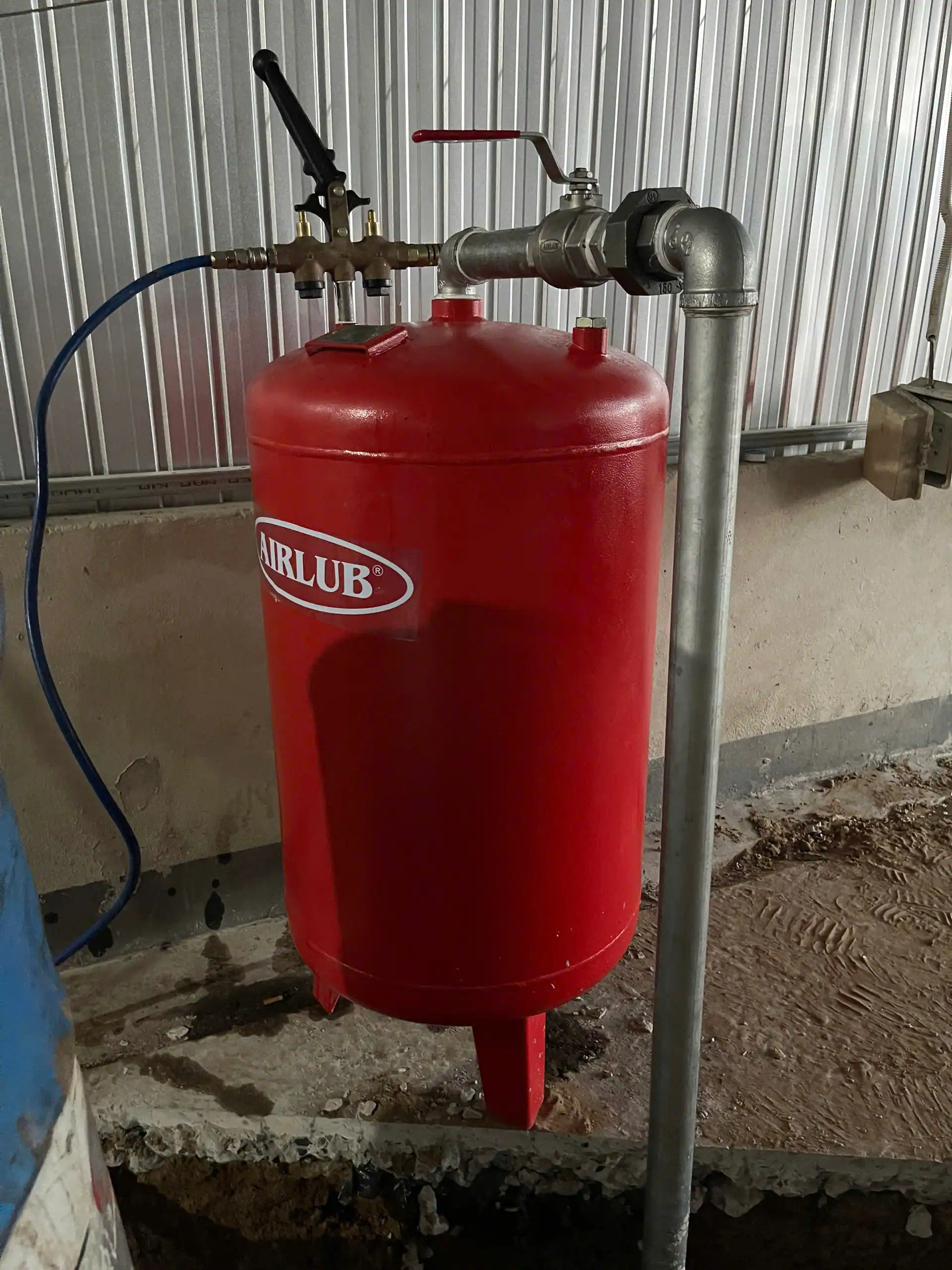 Bình nhớt khí nén cho hệ thống cầu nâng 1 trụ